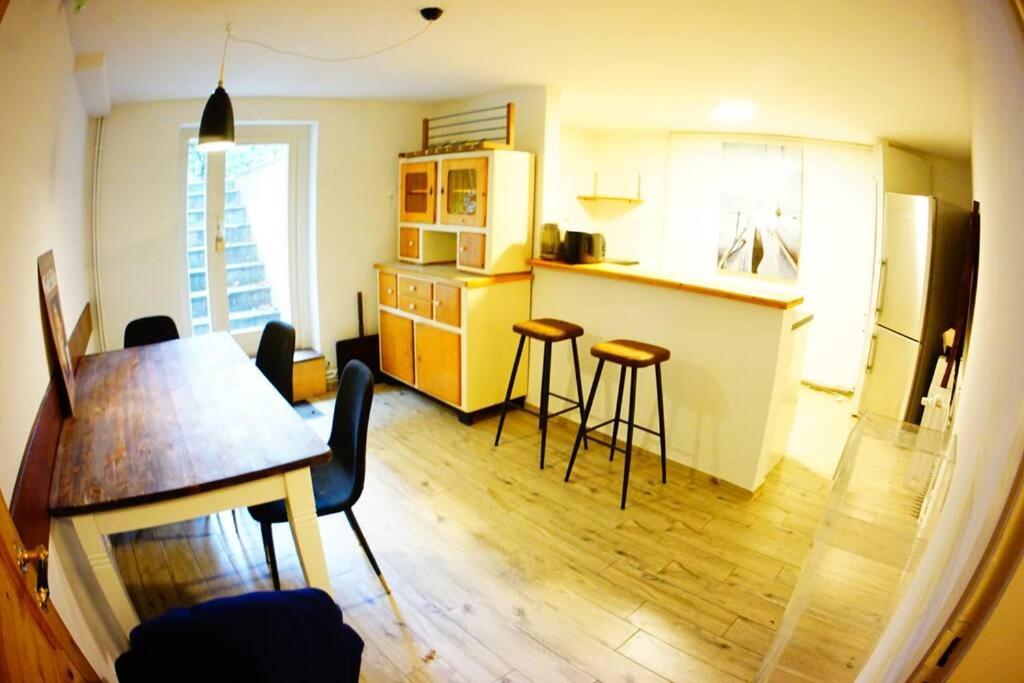 Gemuetliche 3-Zkb Wc Souterrainwohnung In Bestlage Amburgo Esterno foto
