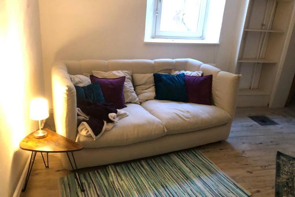 Gemuetliche 3-Zkb Wc Souterrainwohnung In Bestlage Amburgo Esterno foto