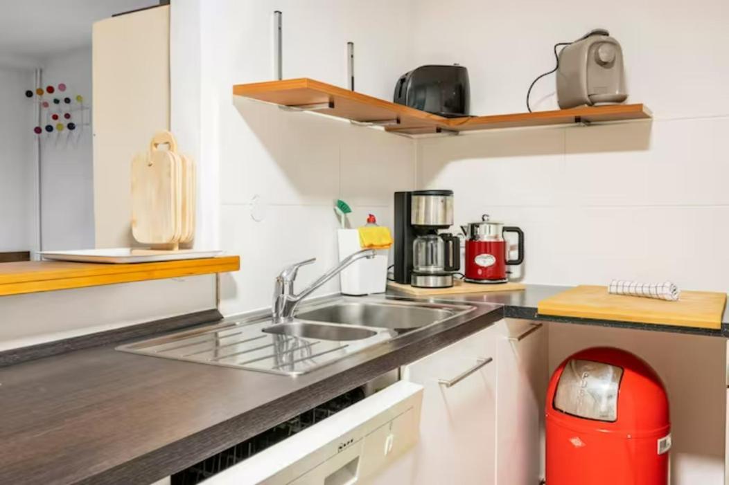 Gemuetliche 3-Zkb Wc Souterrainwohnung In Bestlage Amburgo Esterno foto
