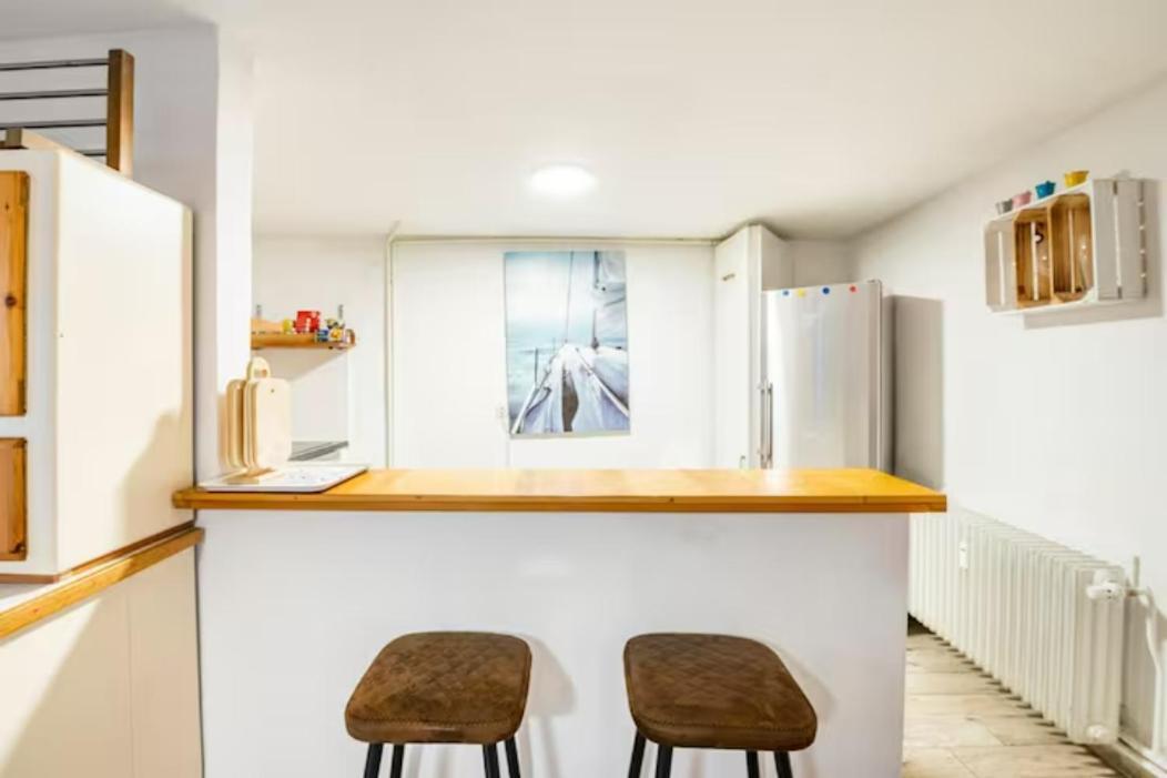 Gemuetliche 3-Zkb Wc Souterrainwohnung In Bestlage Amburgo Esterno foto