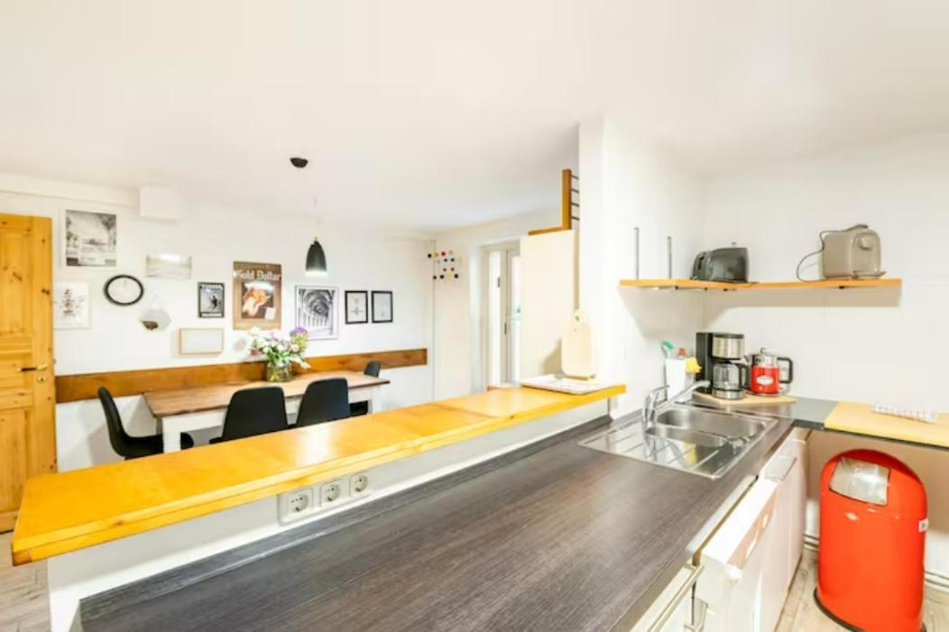 Gemuetliche 3-Zkb Wc Souterrainwohnung In Bestlage Amburgo Esterno foto