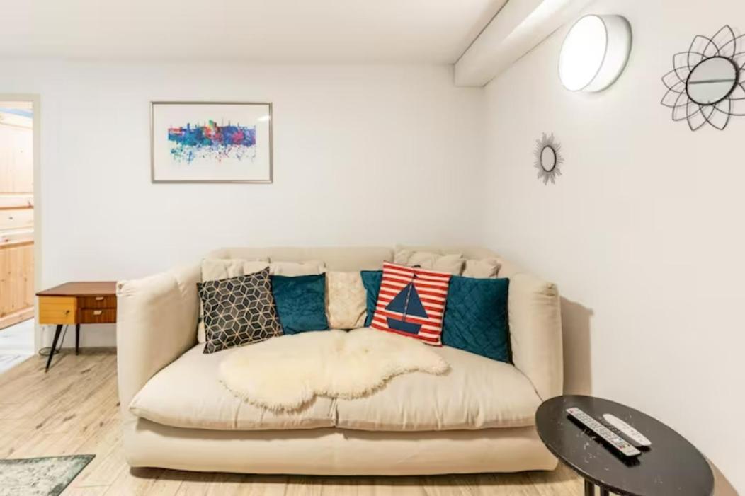 Gemuetliche 3-Zkb Wc Souterrainwohnung In Bestlage Amburgo Esterno foto